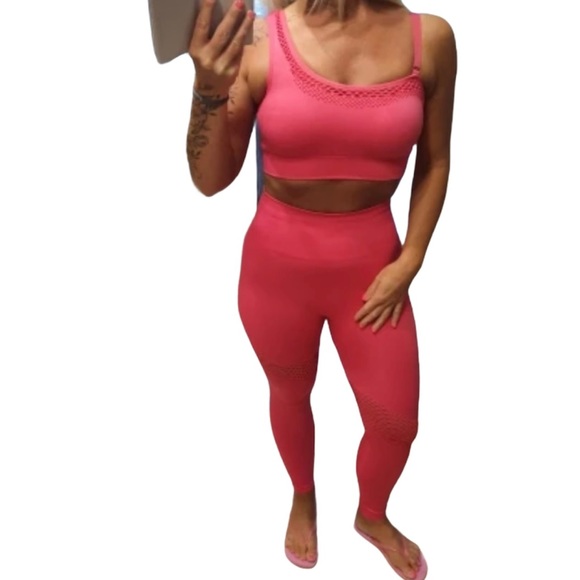 Super cute Matching Fitness or yoga set pink XS/S - Picture 2 of 2